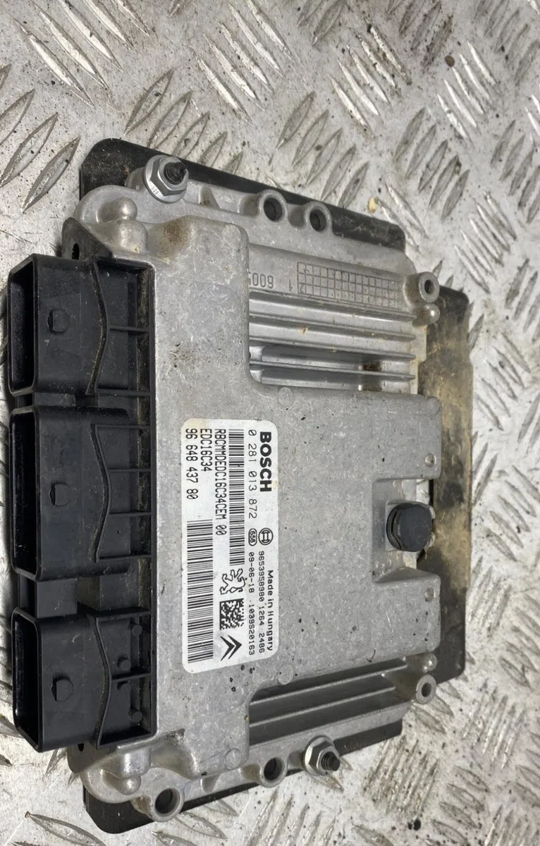 Calculateur moteur CITROEN BERLINGO 2 PHASE 1 occasion