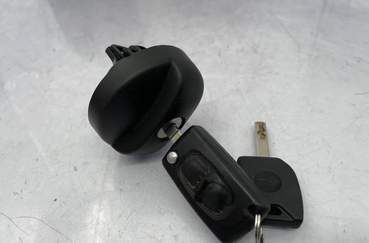 Calculateur moteur CITROEN C3 2 PHASE 1 occasion — photo 4