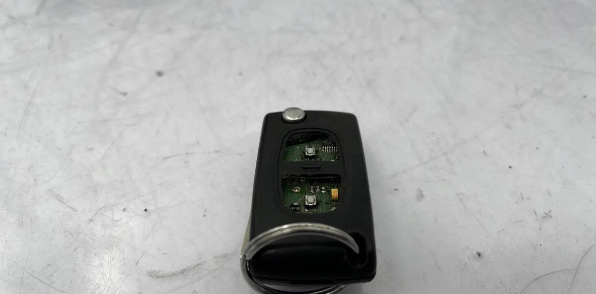 Calculateur moteur CITROEN C3 2 PHASE 1 occasion — photo 4