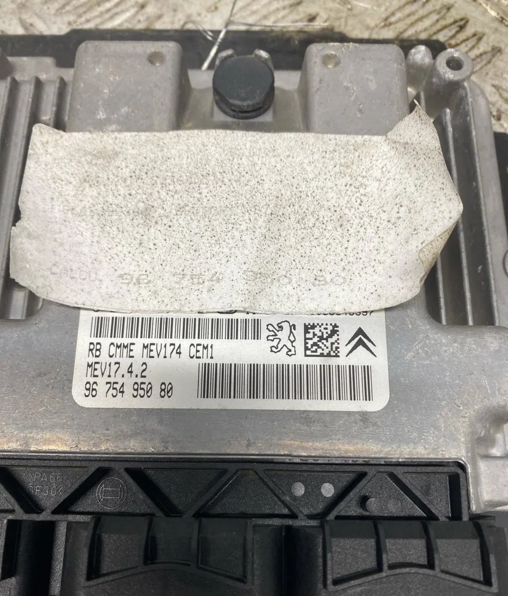 Calculateur moteur CITROEN C4 2 PHASE 1 occasion