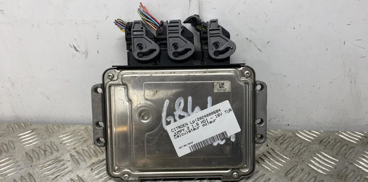 Calculateur moteur CITROEN JUMPY 2 occasion — photo 2