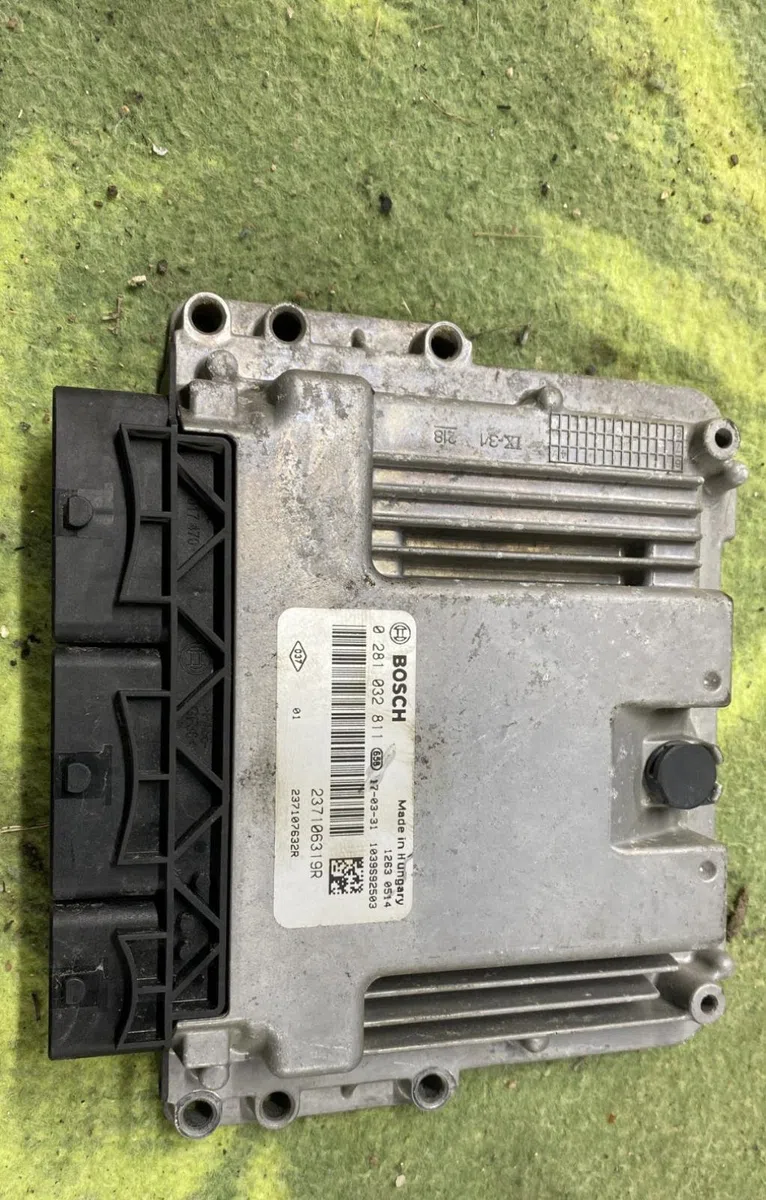 Calculateur moteur DACIA SANDERO 2 PHASE 2 occasion — photo 2