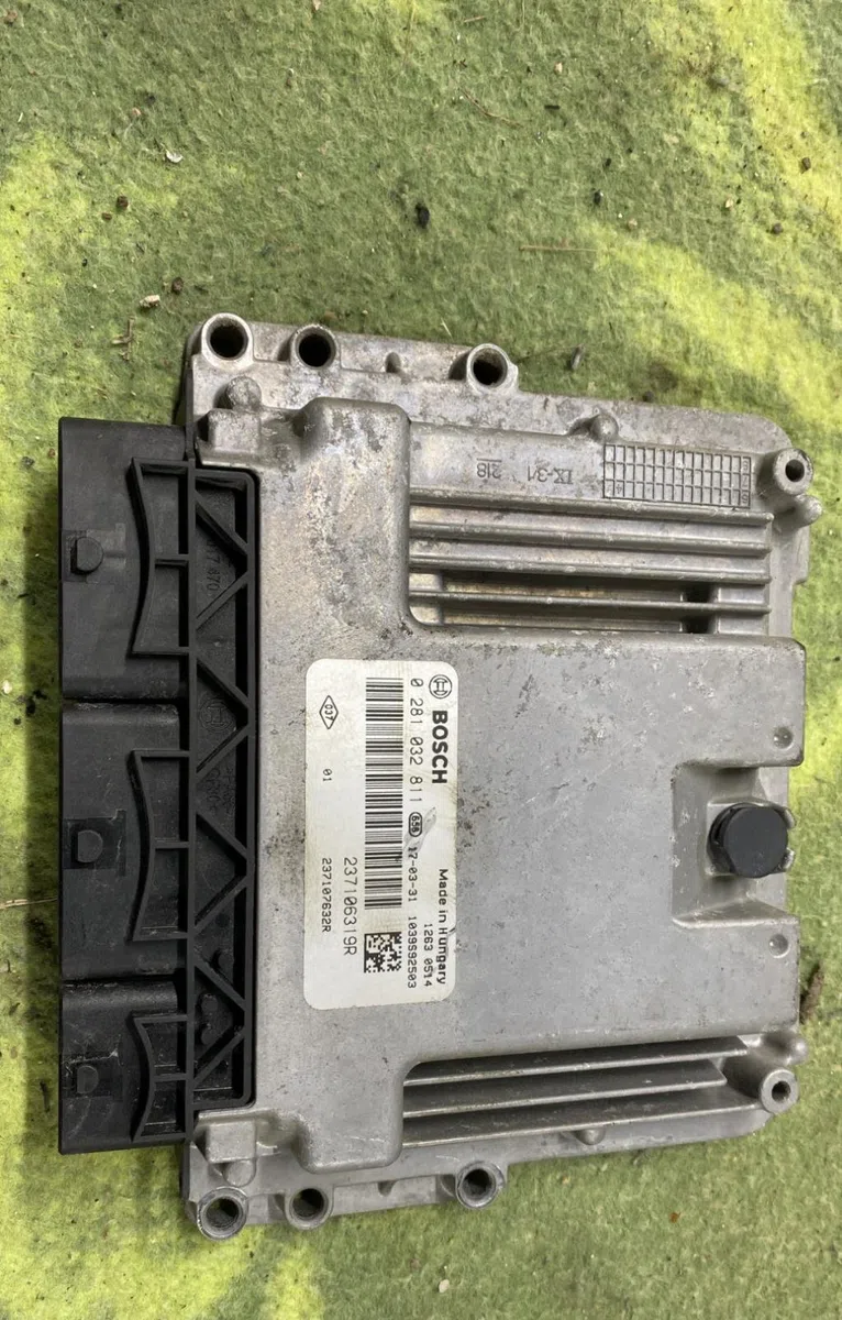 Calculateur moteur DACIA SANDERO 2 PHASE 2 occasion — photo 3