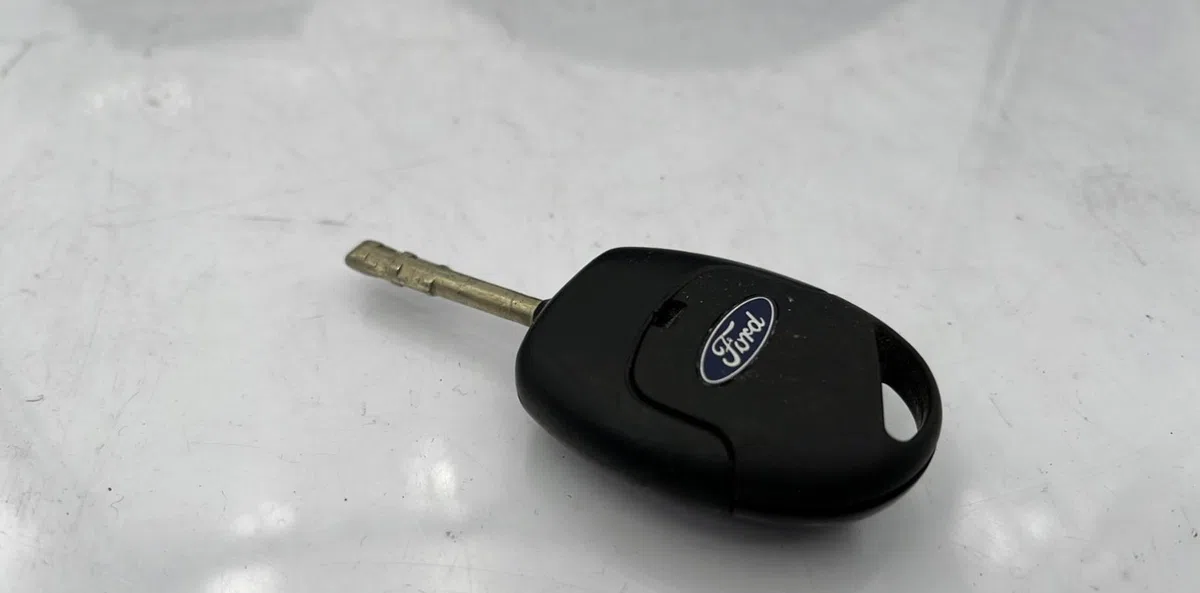 Calculateur moteur FORD MONDEO 2 occasion — photo 3