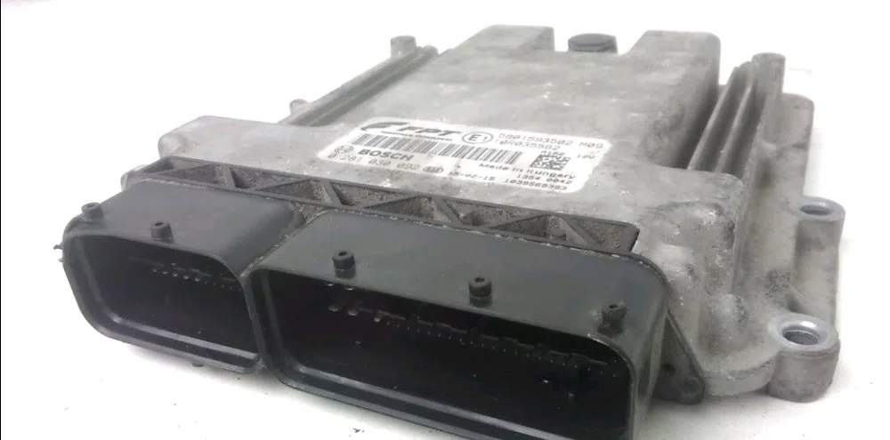 Calculateur moteur Iveco DAILY VI Camion plate-forme-Châssis 35s17, 35c17, 40c17, 45s17,45c17, 50c17, 60c17, 65c17,... (2014) occasion — photo 2