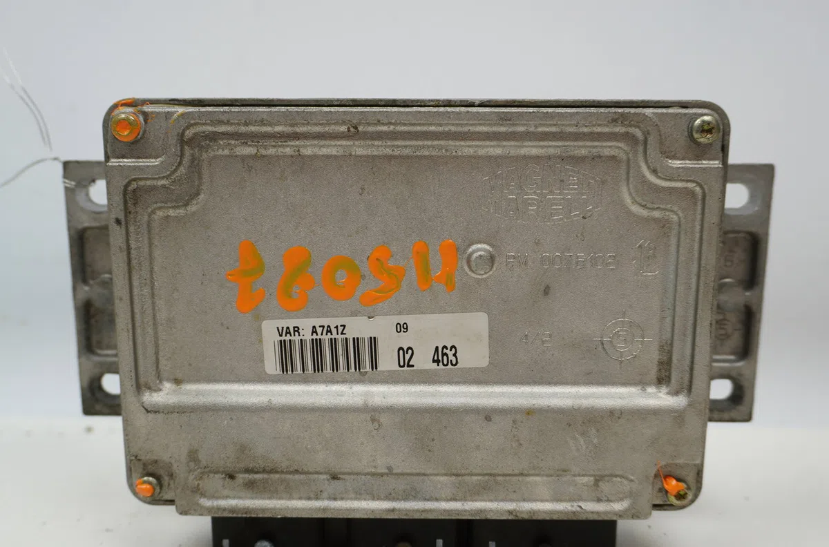 Calculateur moteur Peugeot 207-207 (WA_, WC_) 1.4 16v (2006-2013) 3 portes occasion — photo 2