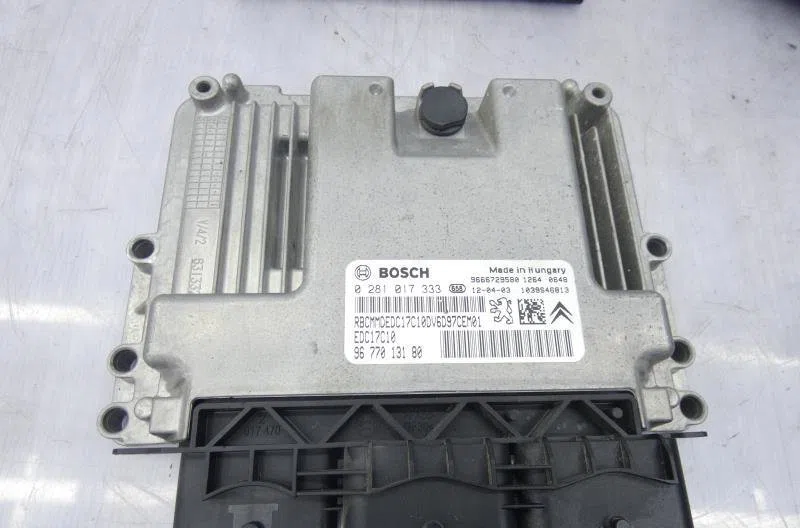 Calculateur moteur PEUGEOT 207 PHASE 1 BREAK occasion