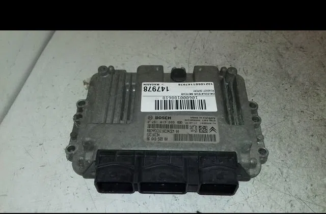 Calculateur moteur Peugeot EXPERT Camionnette (VF3A_, VF3U_, VF3X_) 1.6 hdi 90 16v (2007) occasion — photo 2