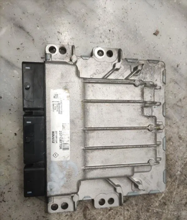Calculateur moteur RENAULT CAPTUR 1 PHASE 2 occasion — photo 2