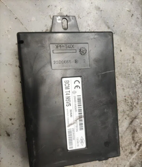 Calculateur moteur RENAULT CAPTUR 1 PHASE 2 occasion — photo 4