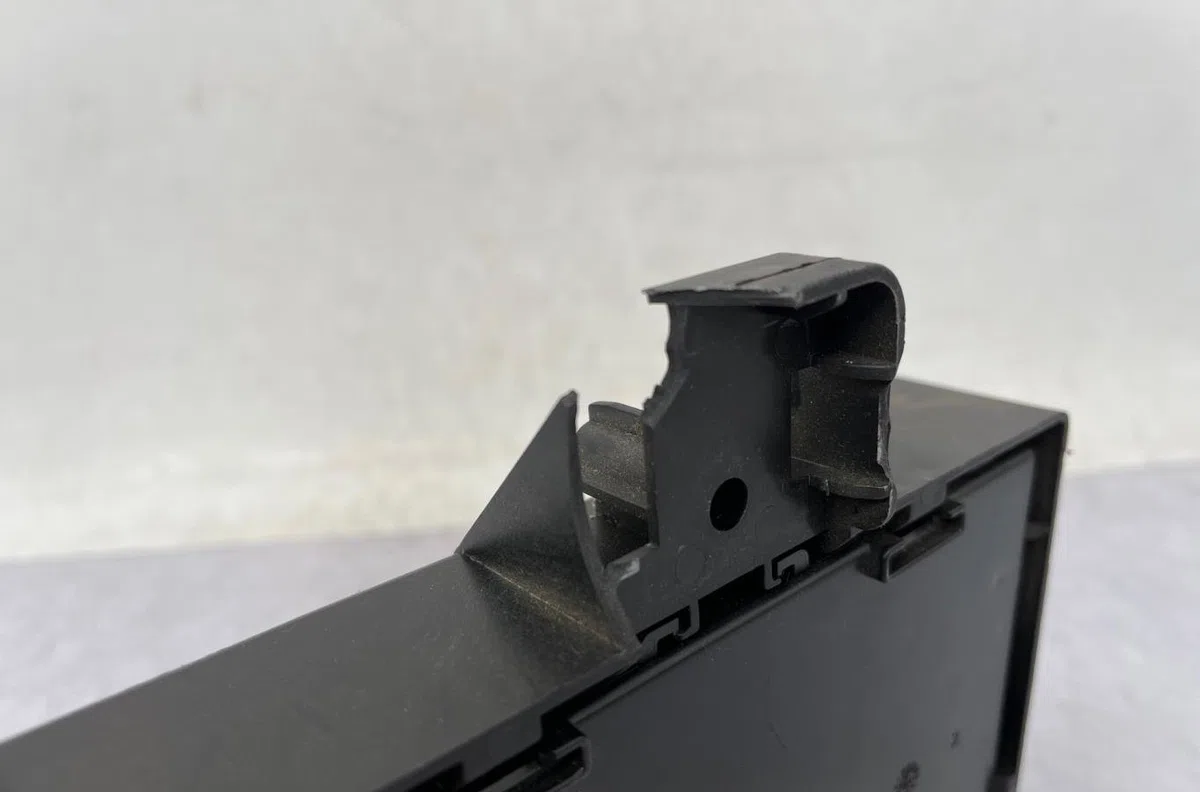 Calculateur moteur RENAULT CLIO 3 PHASE 2 occasion