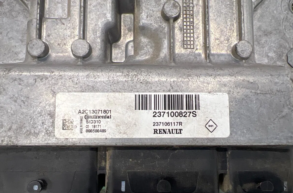Calculateur moteur RENAULT MASTER 3 PHASE 3 occasion — photo 3