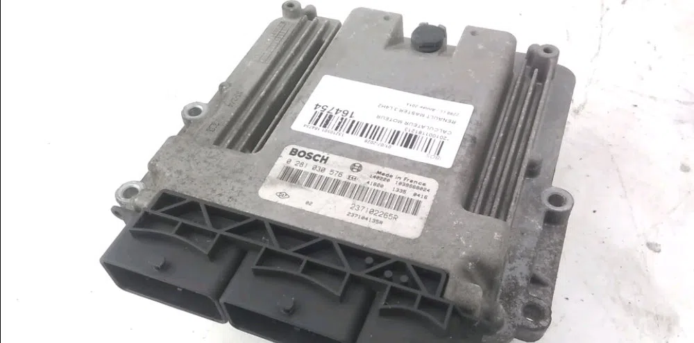 Calculateur moteur Renault MASTER III Camionnette (FV) 2.3 dci 125 rwd (fv0c, fv0d, fv0h, fv0j, fv0a, fv0k) (2010) occasion — photo 2