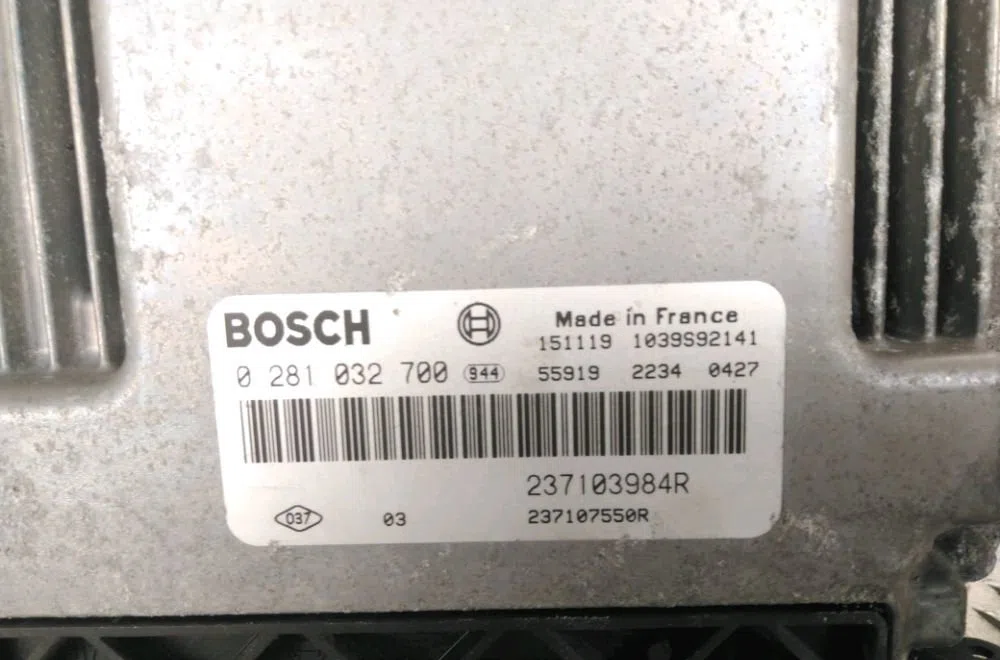 Calculateur moteur Renault TRAFIC III Camionnette (FG_) 1.6 dci 120 (fgmb) (2014) occasion — photo 4