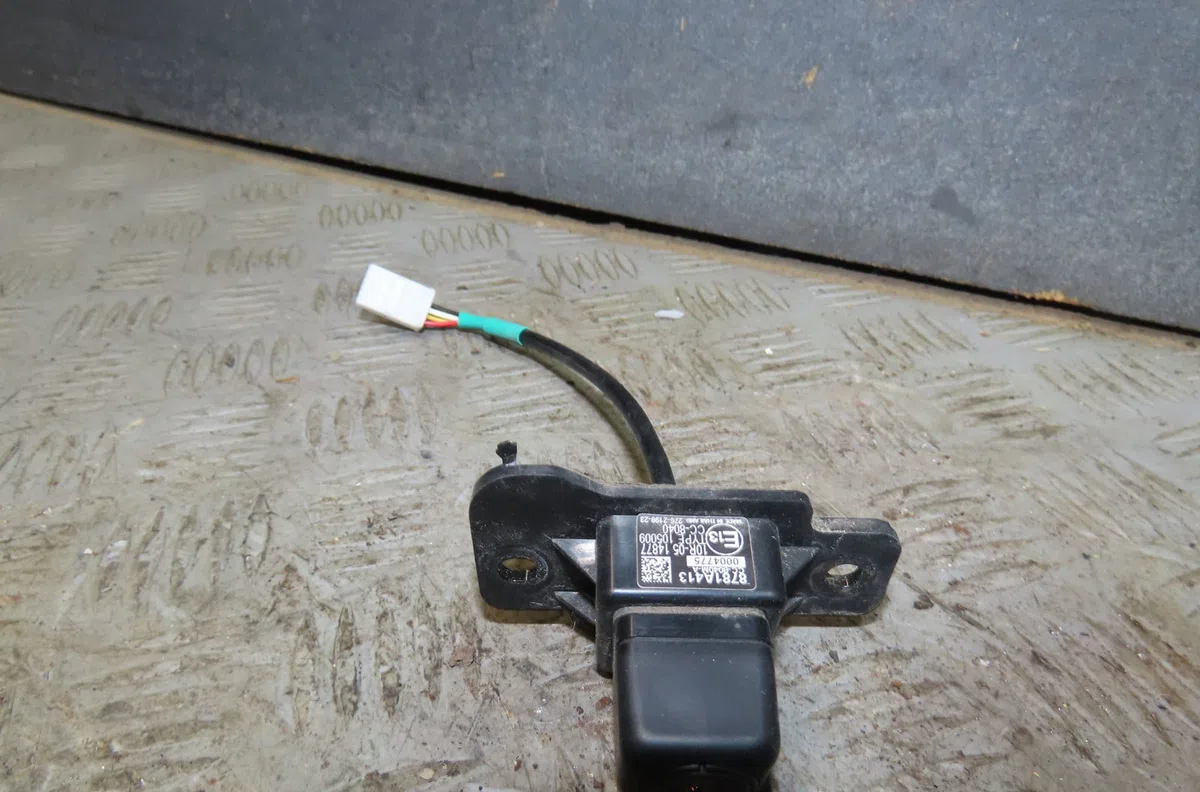 Camera de stationnement ar Mitsubishi ECLIPSE CROSS (GK_) Plug-in hybrid 4wd (gl3w) (2021) occasion — photo 2