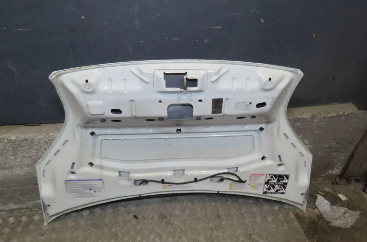 Capot Citroen NEMO Camionnette-Monospace (AA_) 1.3 hdi 75 (2010) 3 portes occasion — photo 2