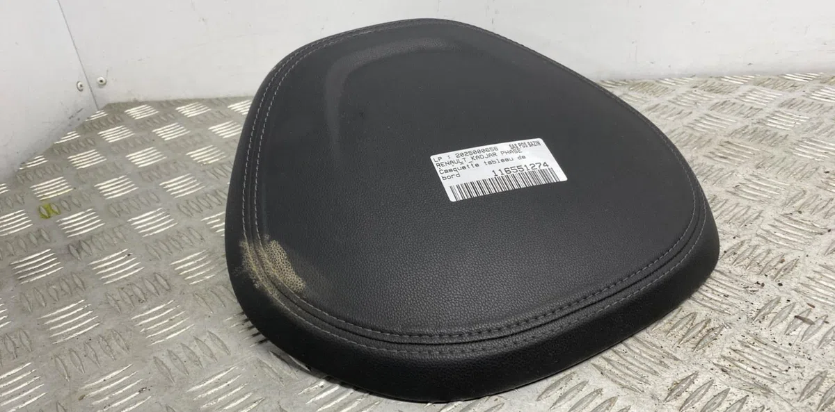 Casquette supérieure tableau de bord RENAULT KADJAR PHASE 1 occasion — photo 2