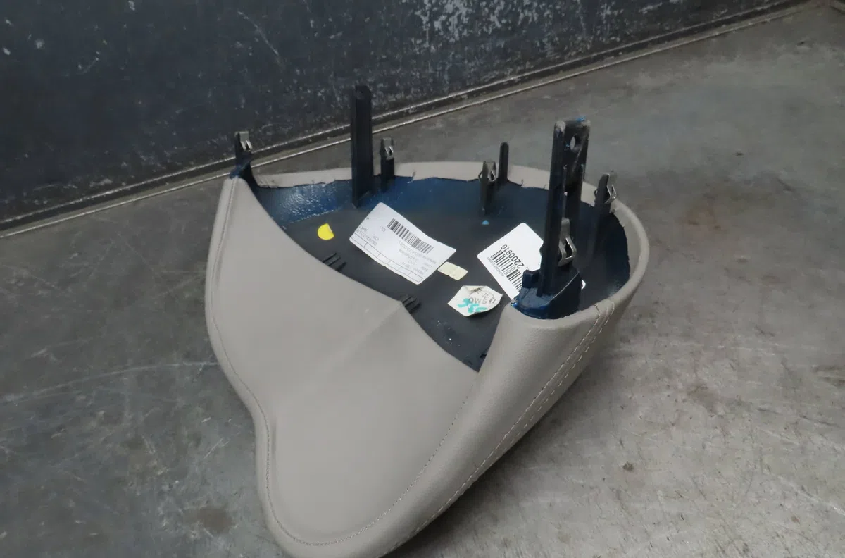 Casquette supérieure tableau de bord RENAULT TWINGO 2010 occasion — photo 4