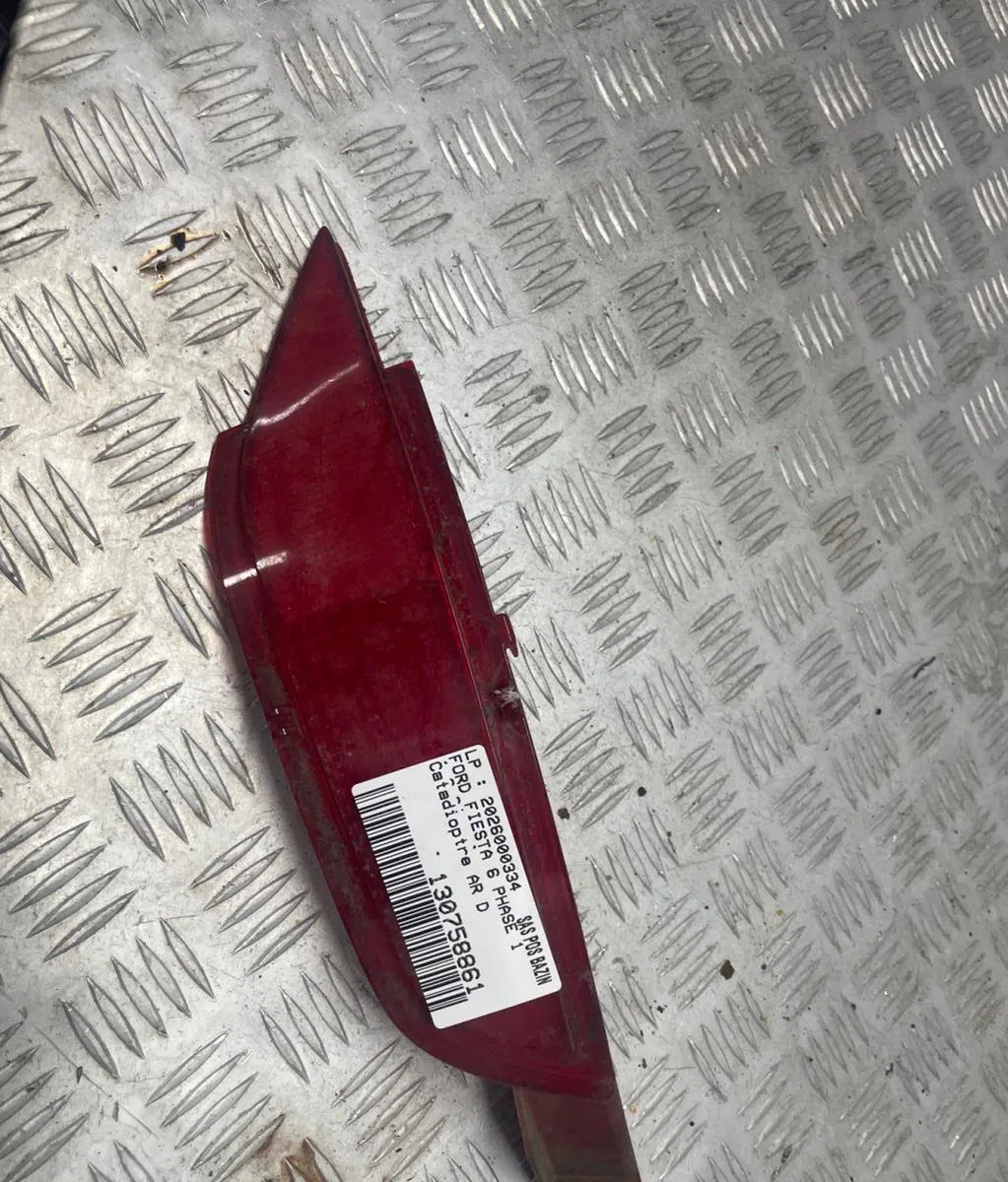 Catadioptre ard FORD FIESTA 6 PHASE 1 occasion — photo 2