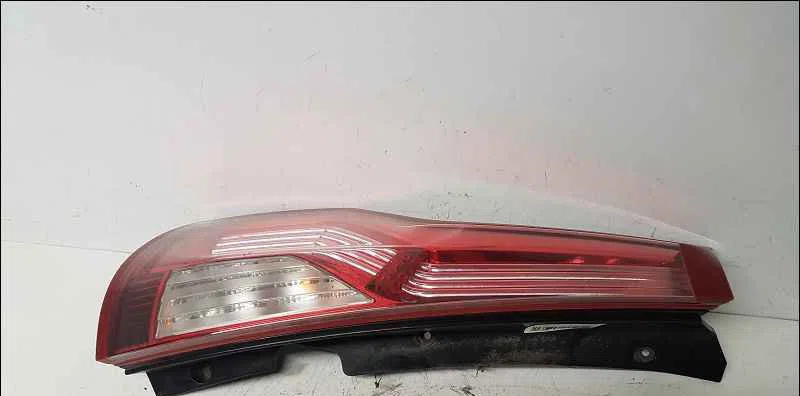 Catadioptre arg CITROEN C4 PICASSO I occasion — photo 3