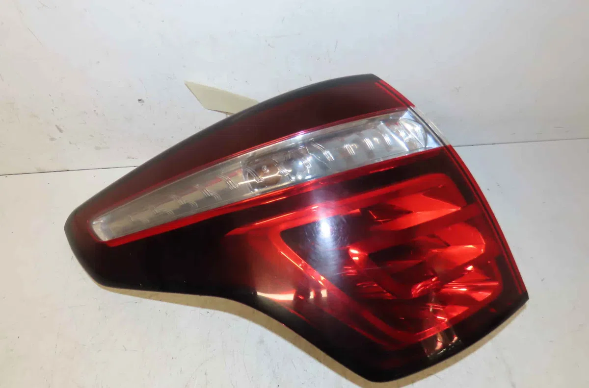 Catadioptre arg CITROEN C4 PICASSO I occasion — photo 2