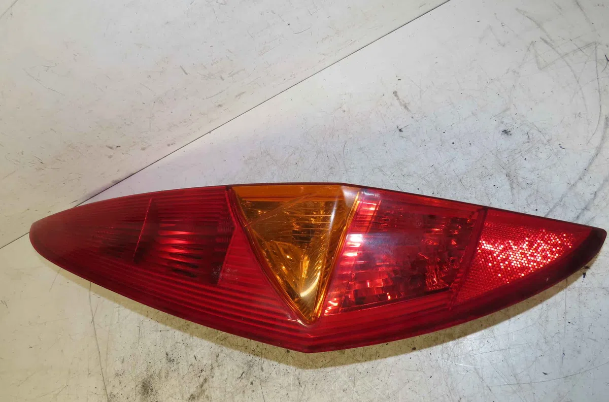 Catadioptre arg FIAT PUNTO II occasion — photo 4