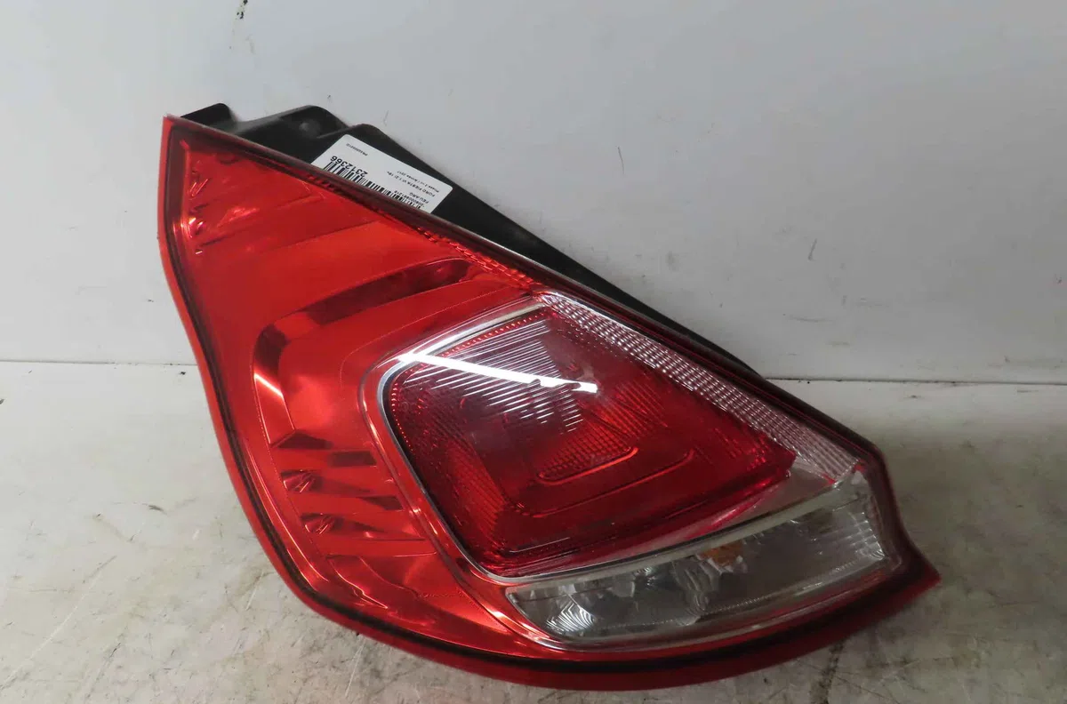 Catadioptre arg FORD FIESTA VI occasion — photo 2