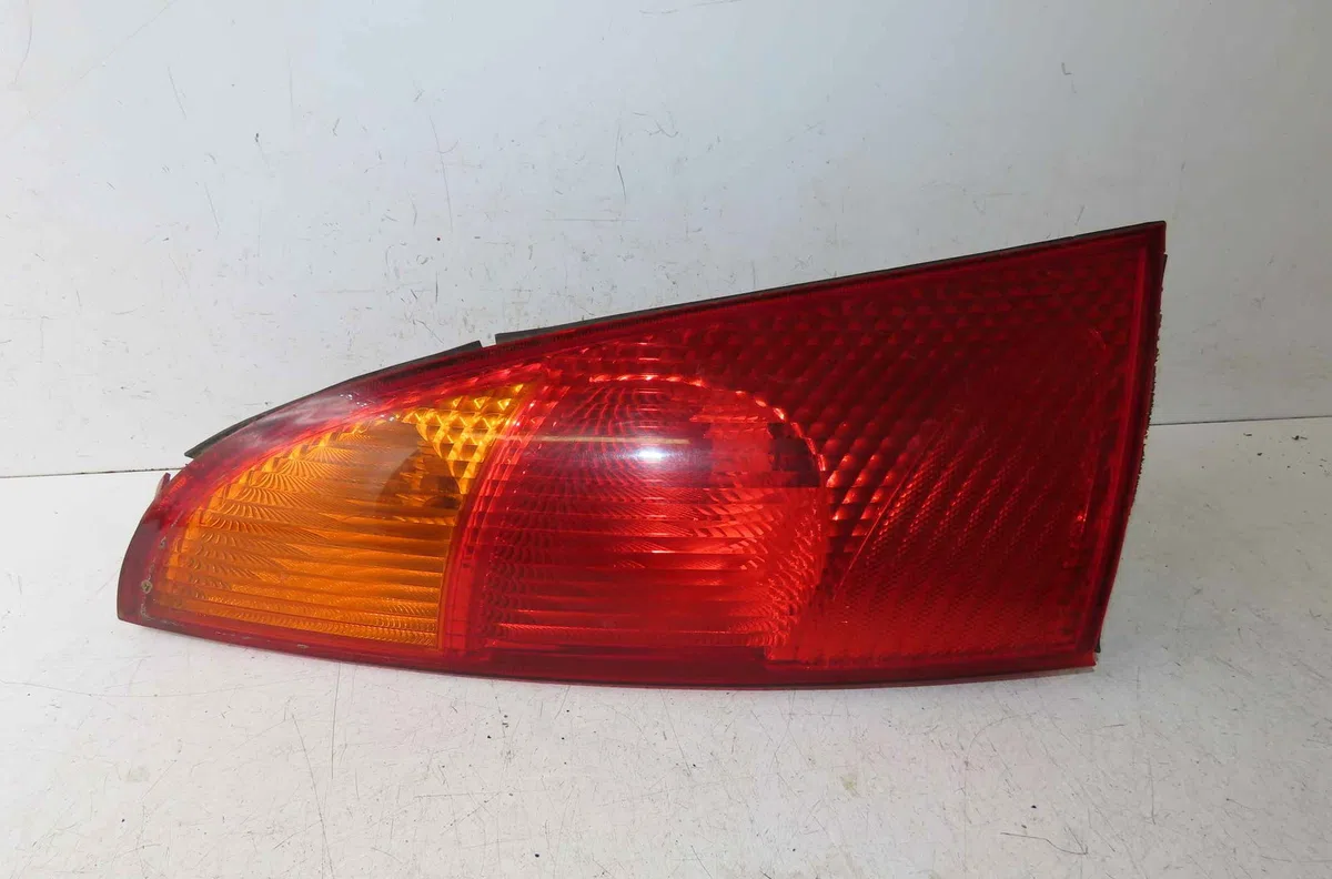 Catadioptre arg FORD FOCUS I occasion — photo 2