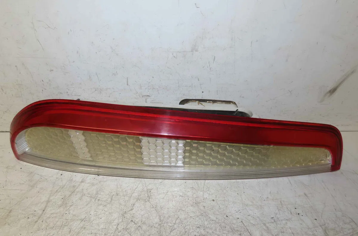 Catadioptre arg FORD FOCUS II occasion — photo 4