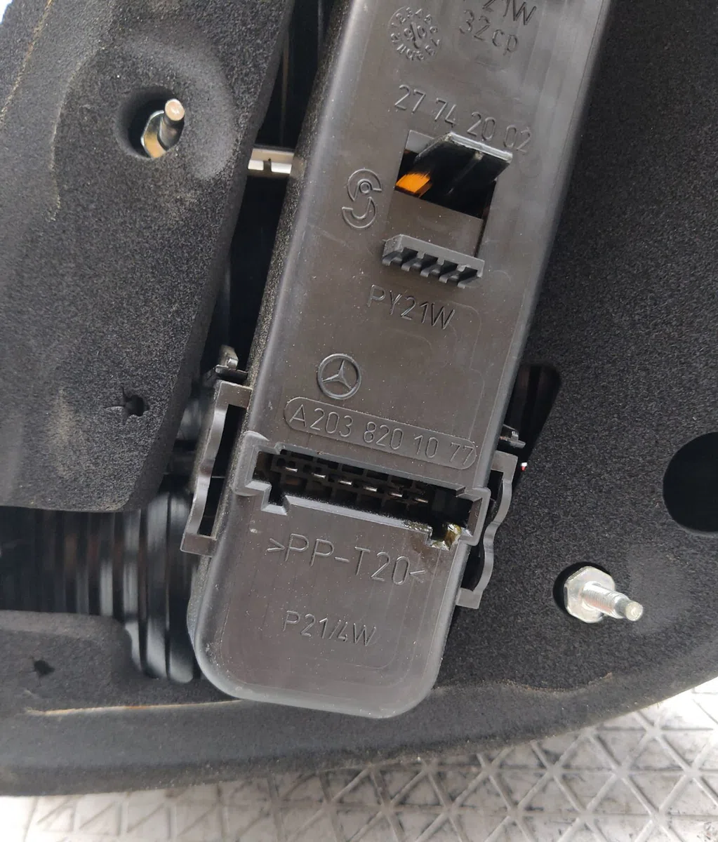 Catadioptre arg MERCEDES CLASSE C II occasion — photo 2