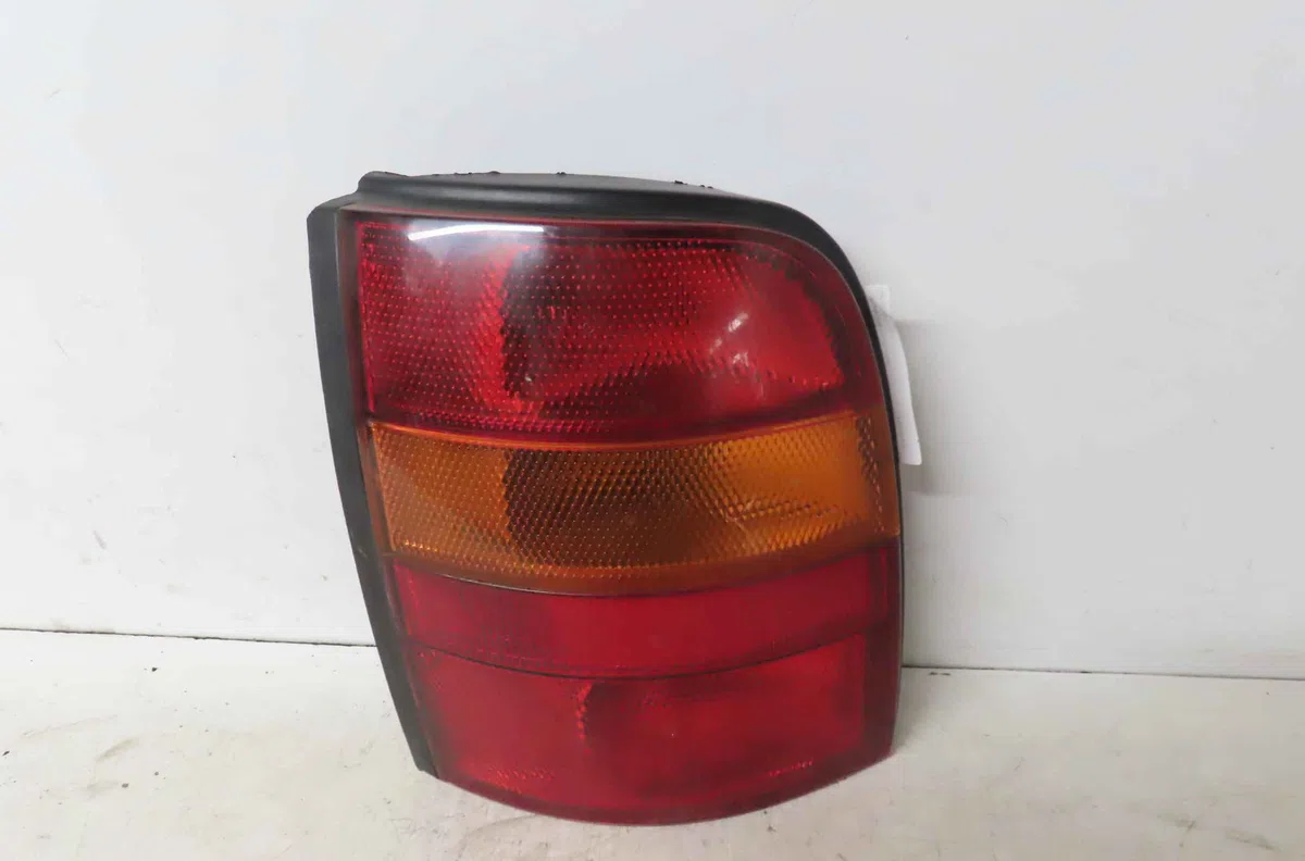Catadioptre arg NISSAN MICRA II occasion — photo 4