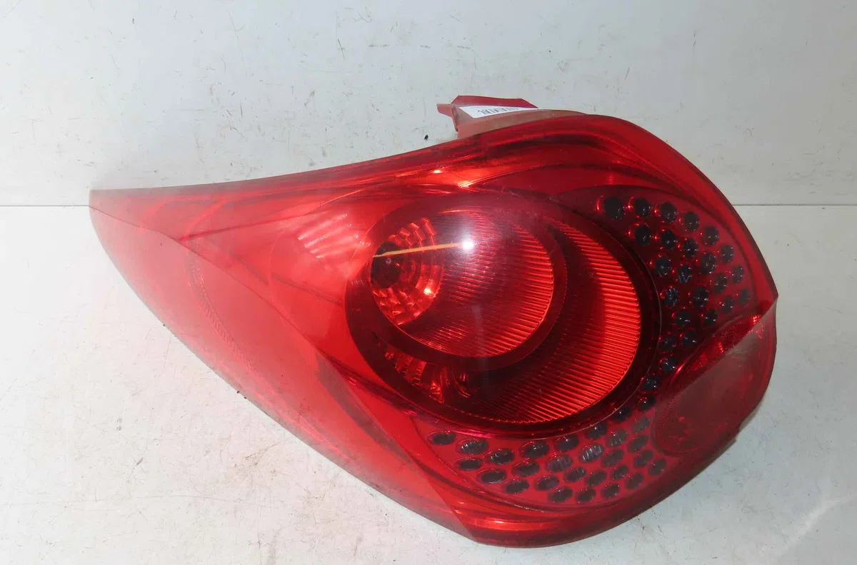Catadioptre arg PEUGEOT 207 occasion — photo 2