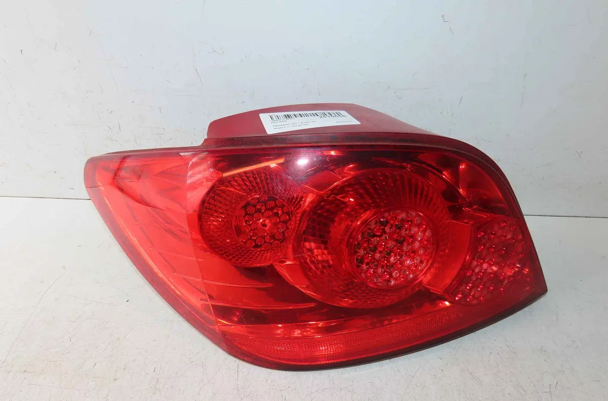 Catadioptre arg PEUGEOT 307 occasion — photo 3