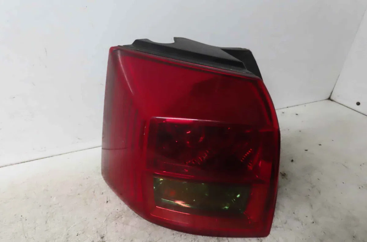 Catadioptre arg PEUGEOT 4007 occasion — photo 3