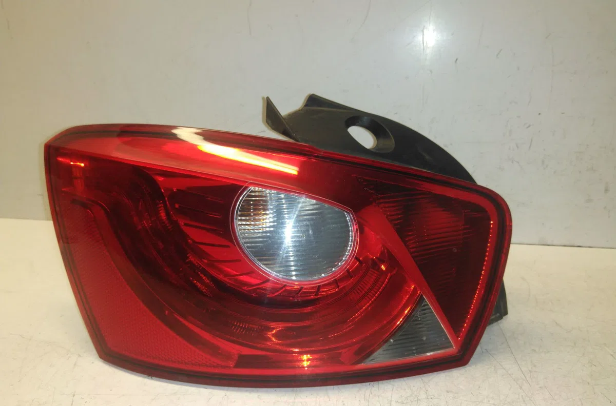 Catadioptre arg SEAT IBIZA IV occasion — photo 2