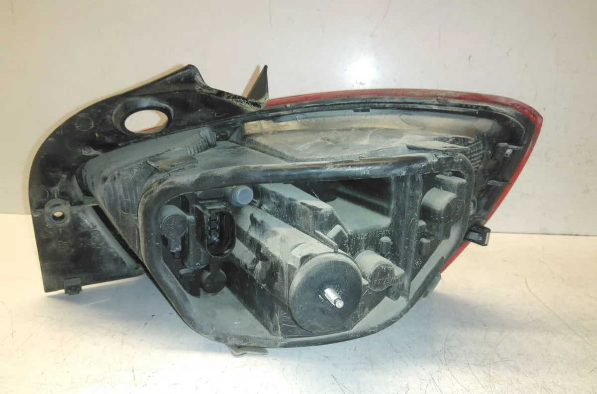 Catadioptre arg SEAT IBIZA IV occasion — photo 3