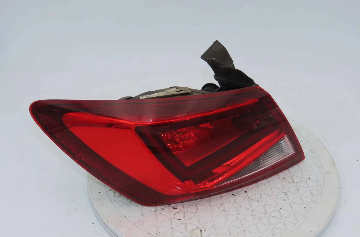 Catadioptre arg SEAT LEON III occasion — photo 4