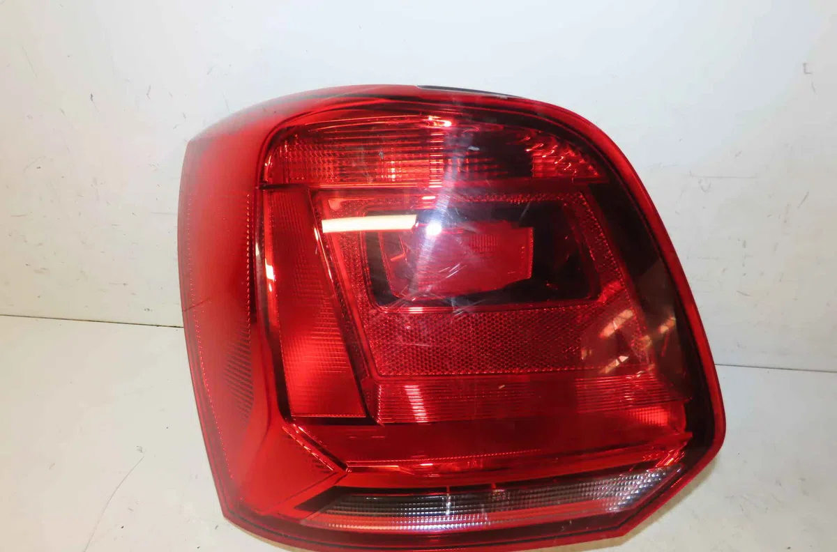 Catadioptre arg VOLKSWAGEN POLO V occasion — photo 4