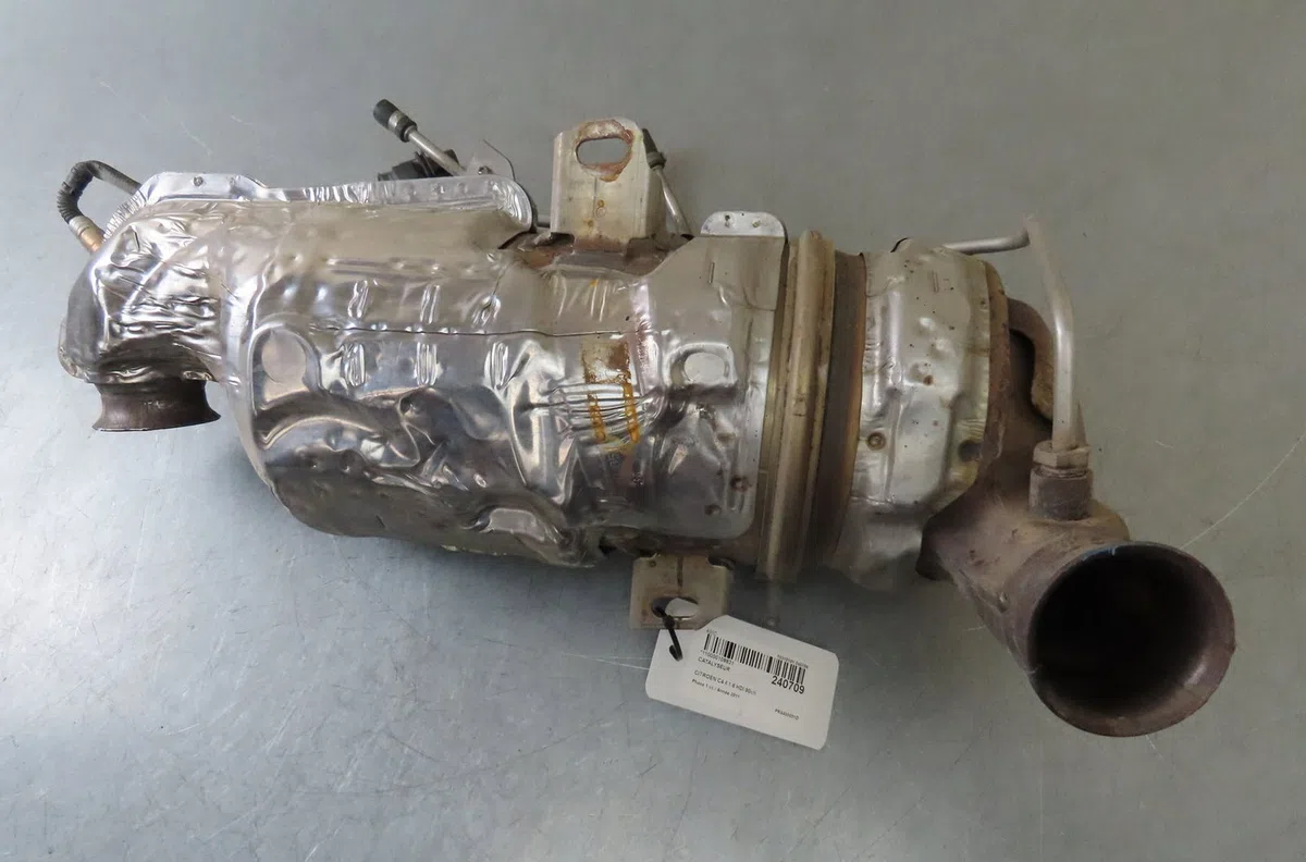Catalyseur Citroën C4 II (NC_) 1.6 hdi 90 (2009) 5 portes occasion — photo 2