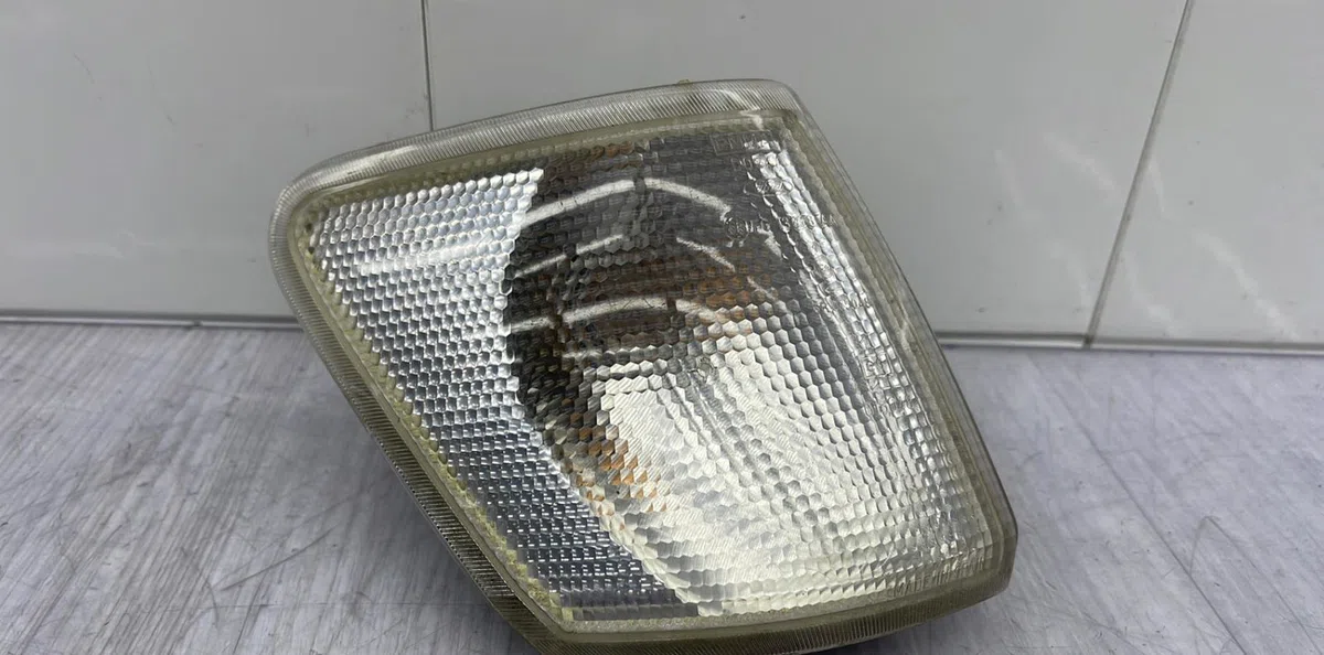 Clignotant droit FORD FIESTA 2 occasion — photo 2
