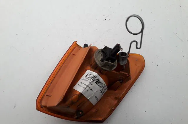 Clignotant droit Ford FIESTA III (GFJ) 1.1 (1989-1995) occasion — photo 2