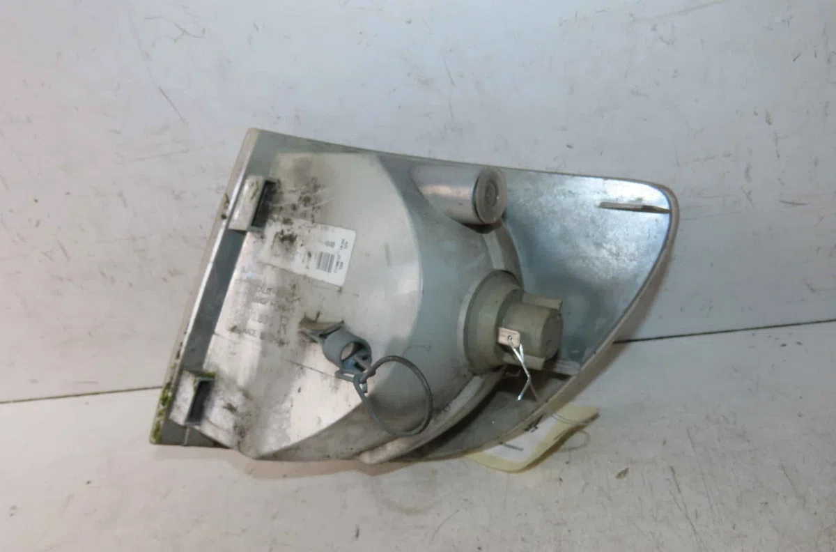 Clignotant droit MERCEDES VITO I occasion — photo 3