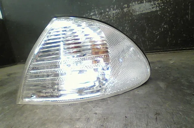 Clignotant gauche Bmw 3 (E46) 330 d (1999-2005) occasion — photo 2