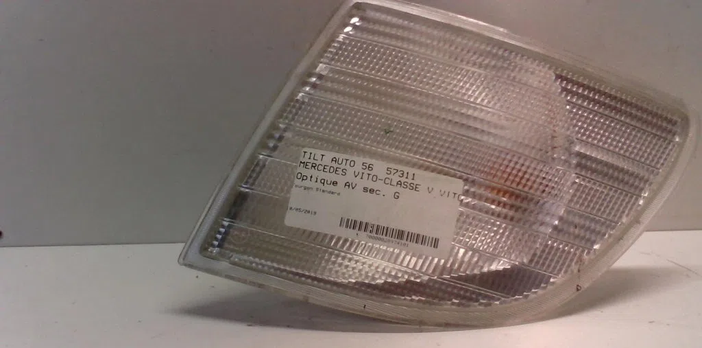 Clignotant gauche Mercedes-benz VITO Camionnette (W638) 112 cdi 2.2 (638.094) (1999-2003) occasion — photo 2