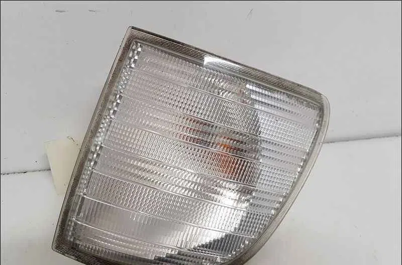 Clignotant gauche MERCEDES VITO I occasion — photo 2