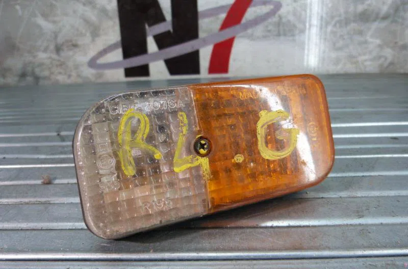 Clignotant gauche RENAULT R4 occasion — photo 4