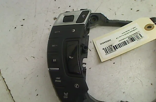 Commande autoradio Citroën C5 III Break (RW_) 1.6 hdi 110 (2008) 5 portes occasion — photo 2