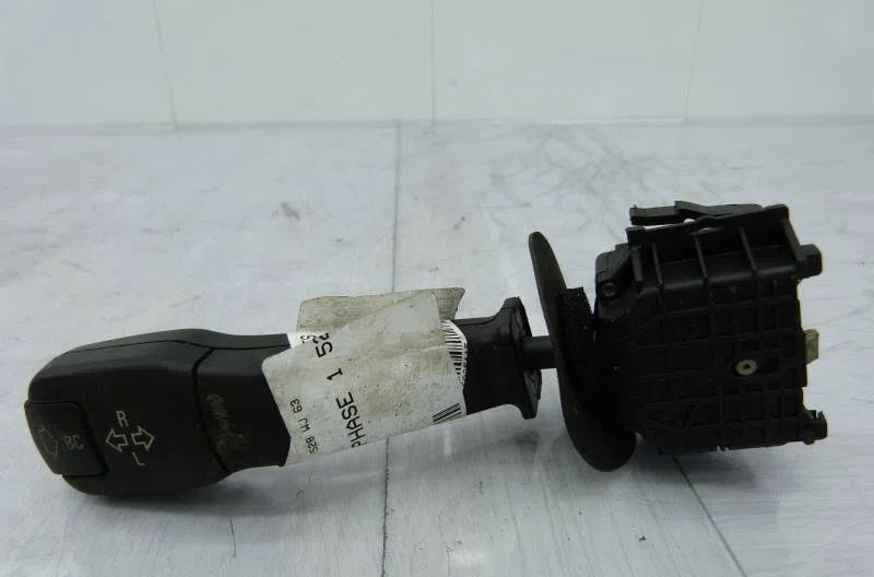 Commande clignotant BMW SERIE 5 E39 PHASE 1 occasion — photo 2