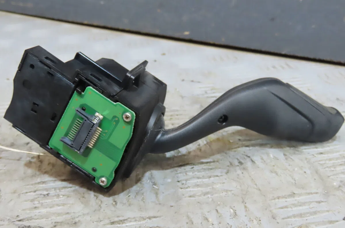 Commande clignotant Ford C-MAX II (DXA-CB7, DXA-CEU) 1.6 tdci (2010-2019) 5 portes occasion — photo 2
