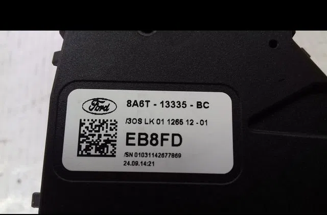 Commande clignotant Ford FIESTA VI (CB1, CCN) 1.6 tdci (2008-2012) occasion — photo 3